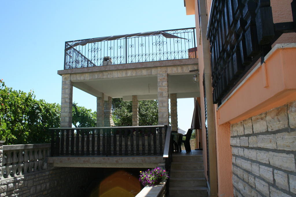 Apartments Santa Barbara บีโอกราดนาโมรู ภายนอก รูปภาพ