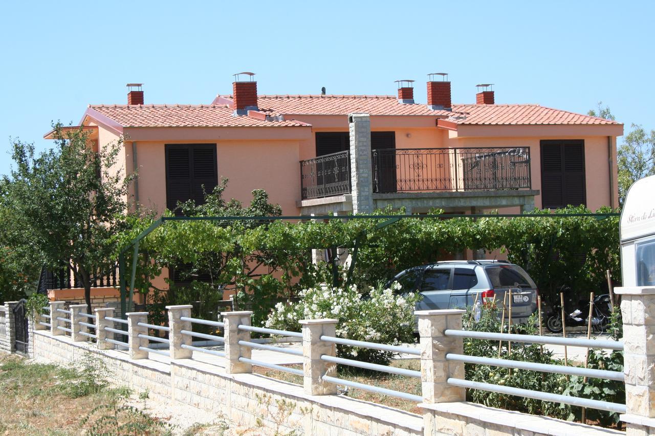 Apartments Santa Barbara บีโอกราดนาโมรู ภายนอก รูปภาพ